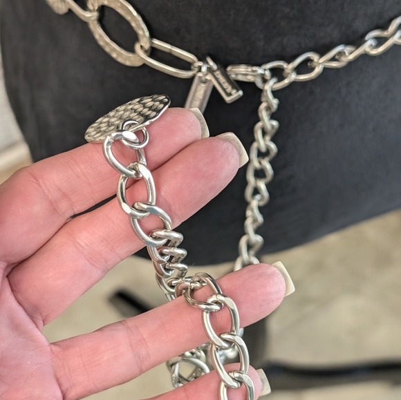 Chico's Pebbled Silver Tone Chain Belt, 50" - Picture 6 of 11